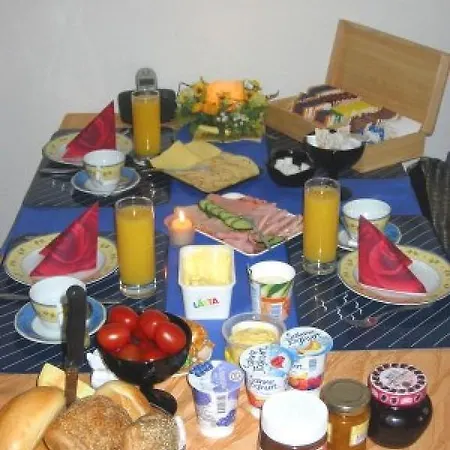 Gaestezimmer-in-privatwohnung-in-leipzig-plagwitz * Lipsko